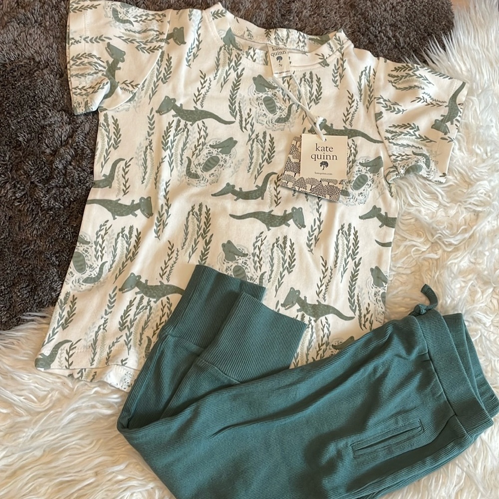 Kate Quinn 5Y Alligator Top 100% Cotton Tshirt and Pants